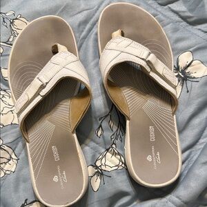 Clarks Cloudsteppers Breeze Sea Women's White Sandals Size Ladies 8